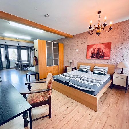 מטלאך Studio In Wehingen מראה חיצוני תמונה